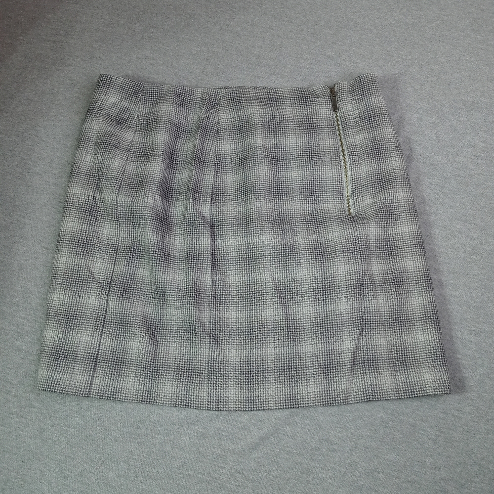 Banana Republic women Size 10 stretch Classic Gray Plaid Skirt - Picture 3 of 8